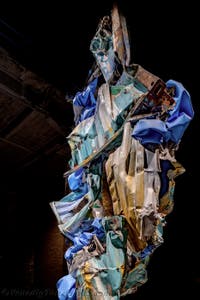 Kennedy Yanko, The bond between matter and heaven, in der Corderia des Arsenals von Venedig, Biennale 2026