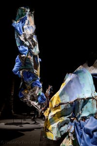 Kennedy Yanko, The bond between matter and heaven, in der Corderia des Arsenals von Venedig, Biennale 2026