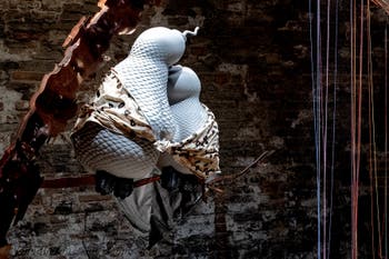 Nilbar Güres, A Kiss on the Eyes, Türkei, Kunstbiennale von Venedig 2026
