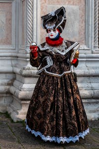 Die Kostümierten des venezianischen Karnevals vor der Kirche San Zaccaria.