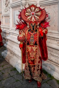 Die Kostümierten des venezianischen Karnevals vor der Kirche San Zaccaria.