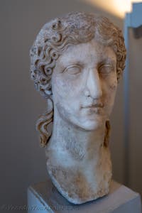Kopf der Agrippina die Ältere im Archäologischen Museum von Venedig in Italien