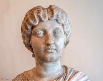 Kaiserin Faustina die Jüngere im Archäologischen Museum von Venedig in Italien