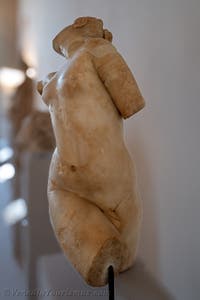 Hermaphroditos im Kampf mit einem Satyr im Archäologischen Museum von Venedig in Italien
