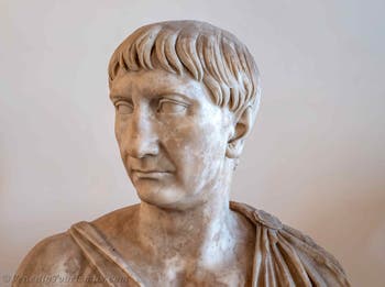 Kaiser Trajan, zehnjähriger Typ, im Archäologischen Museum von Venedig in Italien