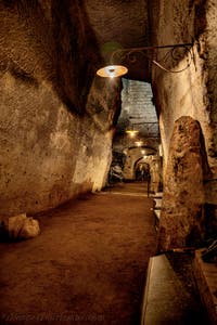Der Tunnel und die Säle der Galeria Borbonica, der Bourbon-Tunnel in Neapel, Italien