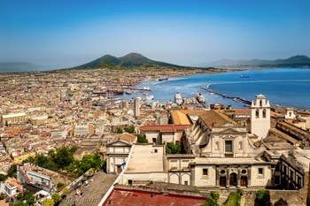 Die Bucht von Neapel und der Vesuv in Italien