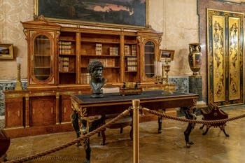 Das Arbeitszimmer von König Joachim Murat im Königspalast von Neapel in Italien