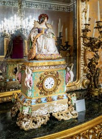Der erste Salon der Königin im Königspalast von Neapel in Italien