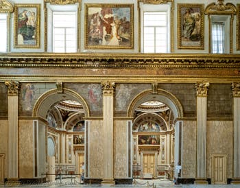 Fresken von Giacomo del Po, Palastkapelle des Königspalasts von Neapel in Italien