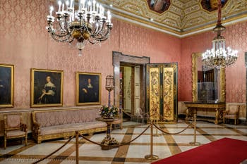 Der Flamen-Saal im Königspalast von Neapel