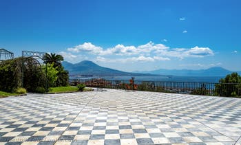 Die hängende Terrassengartenanlage des Belvedere im Königspalast von Neapel