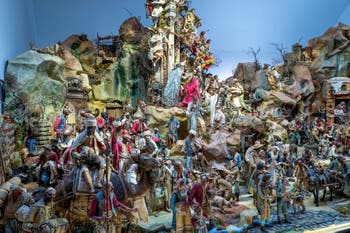 Die Weihnachtskrippe in der Palatinischen Kapelle des Königspalasts in Neapel, Italien
