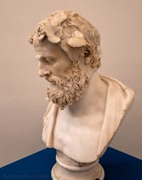 Büste eines Satyr in der Gestalt des Bacchus, Archäologisches Museum von Neapel in Italien