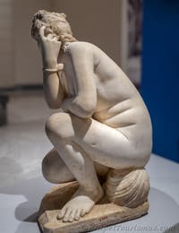 Aphrodite als hockende Venus, Farnese-Sammlung, Archäologisches Museum von Neapel in Italien