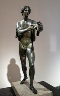 Apollon beim Bogenschießen, Apollontempel, Pompeji, Archäologisches Museum von Neapel in Italien