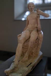 Apollon Ludovisi mit einer Leier, Farnese-Sammlung, Archäologisches Museum von Neapel in Italien