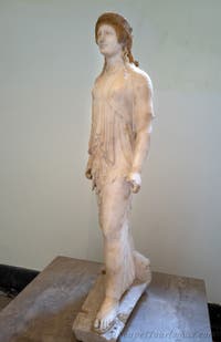 Artemis im antiken Stil, Pompeji, Archäologisches Museum von Neapel in Italien