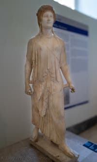 Artemis im antiken Stil, Pompeji, Archäologisches Museum von Neapel in Italien