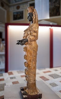 Artemis von Ephesos, Farnese-Sammlung, Archäologisches Museum von Neapel in Italien