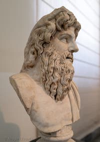 Büsten von Flussgöttern, Brunnenelemente, Farnese-Sammlung, Archäologisches Museum von Neapel in Italien