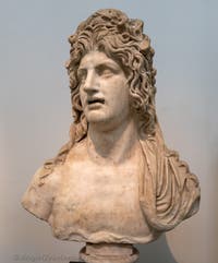 Büsten von Flussgöttern, Brunnenelemente, Farnese-Sammlung, Archäologisches Museum von Neapel in Italien