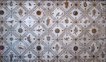 Wandmalerei mit Rauten, Amoren, jungen Männern und Frauen, Stabiae, Villa di Ariadne, Archäologisches Museum von Neapel