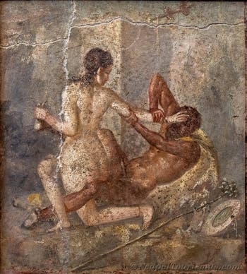 Satyr, der versucht, sich mit einem Hermaphroditos zu paaren, Pompeji, Erotisches Kabinett, Archäologisches Museum Neapel