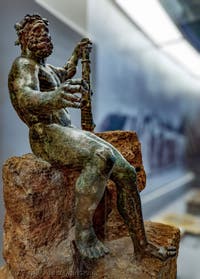 Herkules Epitrapezios beim Bankett, Pompeji, Archäologisches Museum von Neapel in Italien
