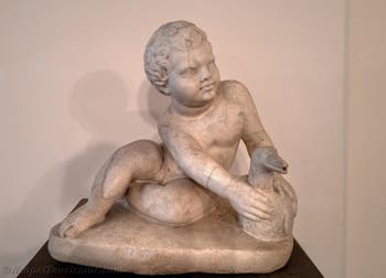 Sitzendes Kind mit einer Gans in der Hand, Pompeji, Archäologisches Museum von Neapel in Italien