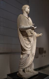 Mann in einer Toga, Apollontempel, Pompeji, Archäologisches Museum von Neapel in Italien