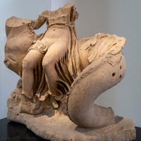 Nereide auf einem Seepferdchen, Formia, Archäologisches Museum von Neapel in Italien