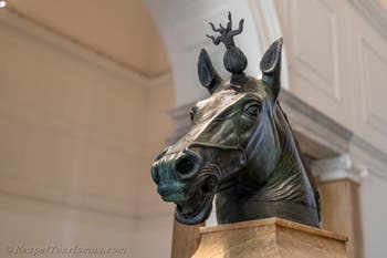 Pferdekopf aus Neros Quadriga, Herculaneum, Archäologisches Museum von Neapel, Italien