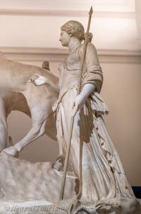 Der Farnese-Stier und die Qualen der Dirke, Farnese-Sammlung, Archäologisches Museum von Neapel in Italien