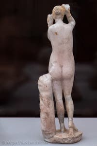 Venus Anadyomene, die sich die Haare trocknet, Haus des Oppius Gratus und der Quartilla, Pompeji, Archäologisches Museum von Neapel, Italien