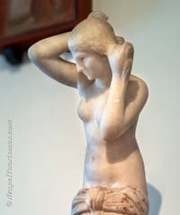 Venus, die aus dem Bad tritt, Portikus des Tempels von Isis, Pompeji, Archäologisches Museum von Neapel in Italien