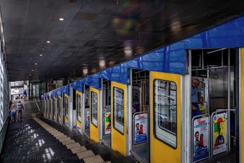 Die Standseilbahn der Linie Montesanto in Neapel, Italien