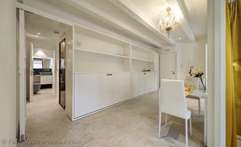 Das Esszimmer der Wohnung San Marziale in Venedig, Italien